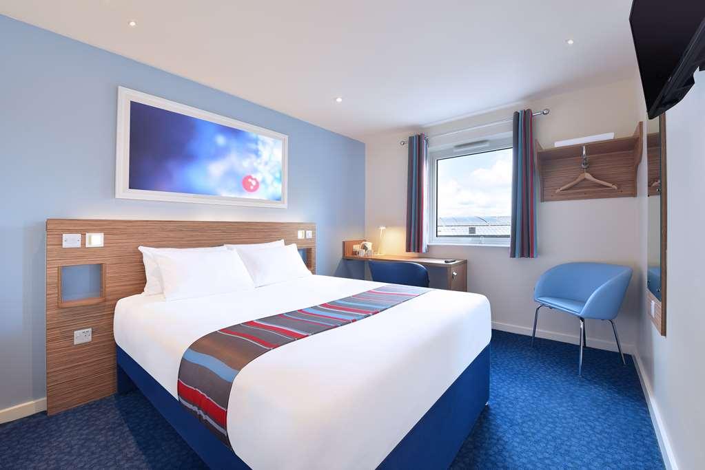 Travelodge Dundee Strathmore Avenue חדר תמונה