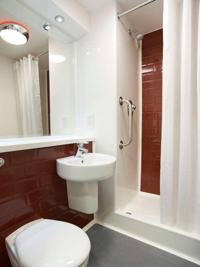 Travelodge Dundee Strathmore Avenue חדר תמונה