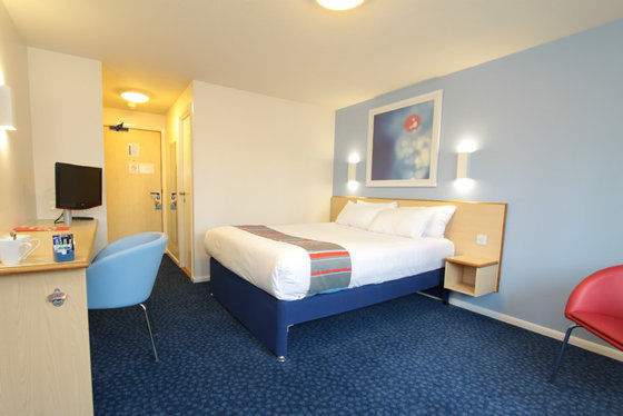 Travelodge Dundee Strathmore Avenue חדר תמונה